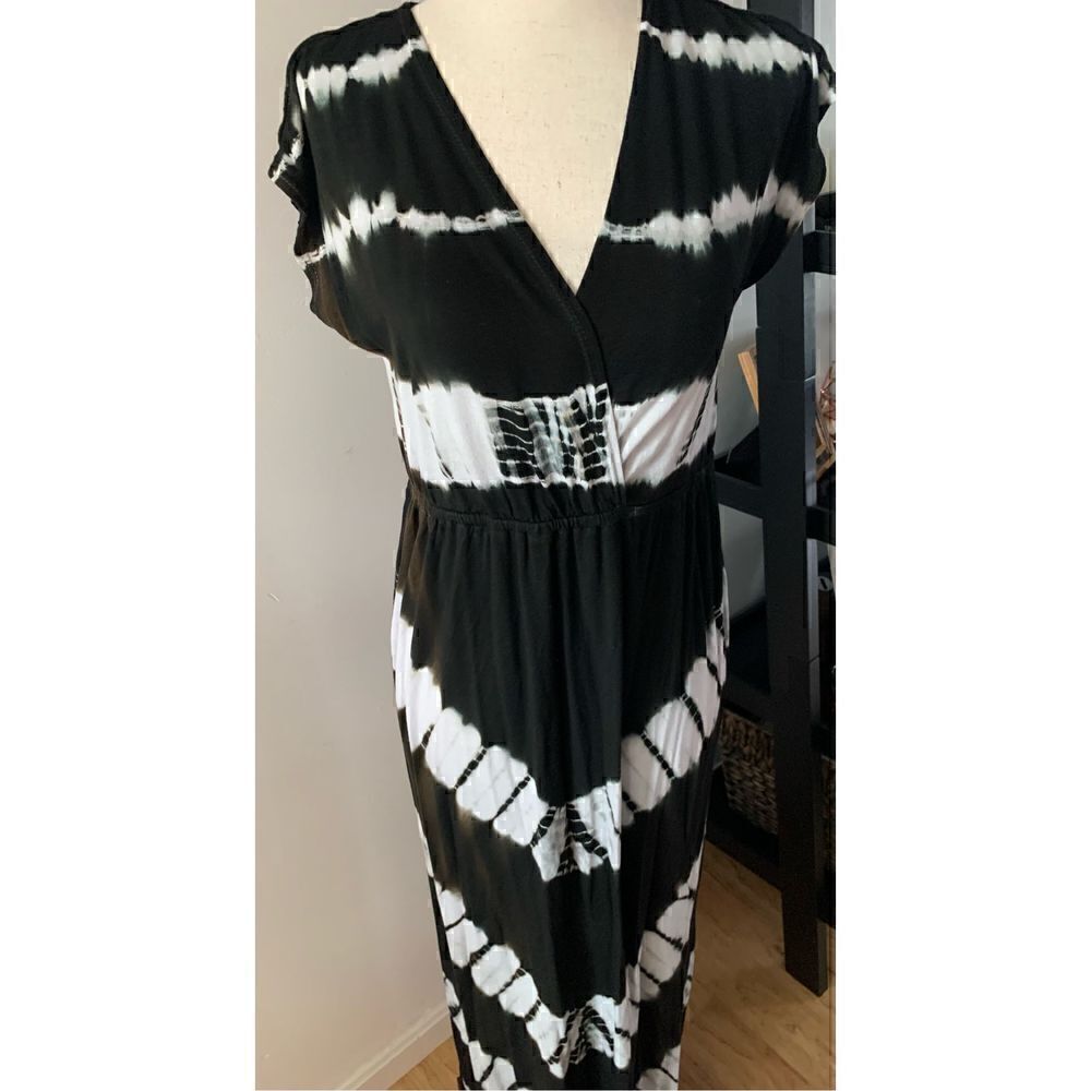 Pink rose maxi dress size xs tie dye